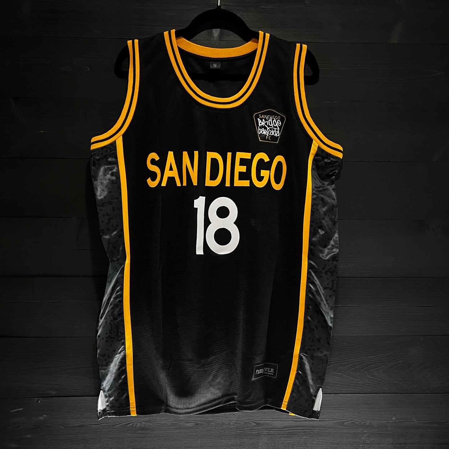 24-9016m SAN DIEGO #18 Bridge Barkada - MADE TO ORDER