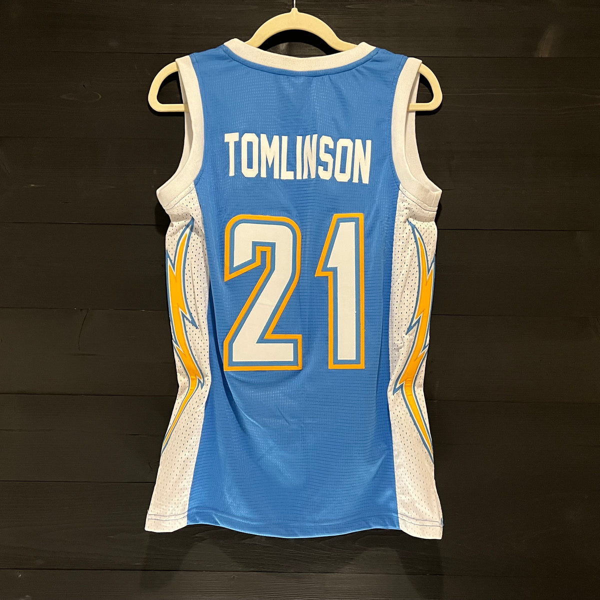 Men #21 - Powder Blue White | BM-013a