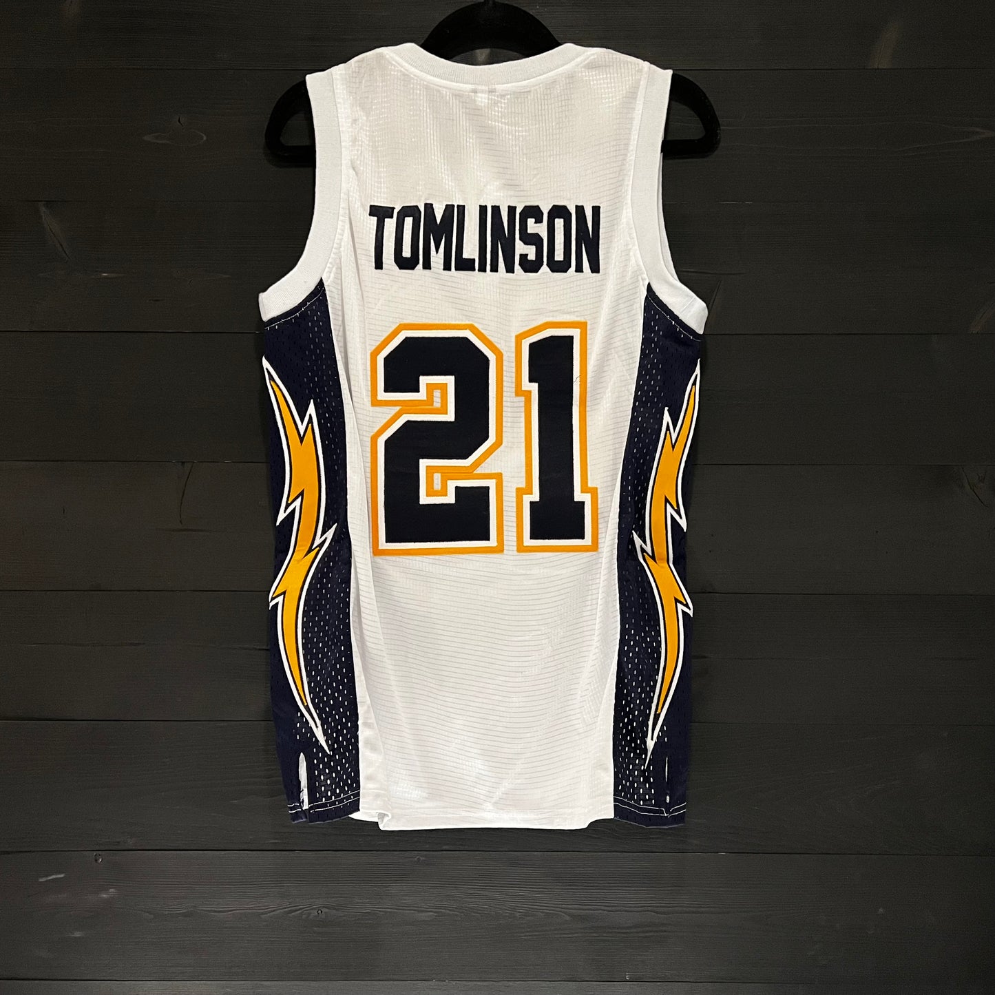 B-023a #21 White Navy Yellow Gold - ALL SIZES