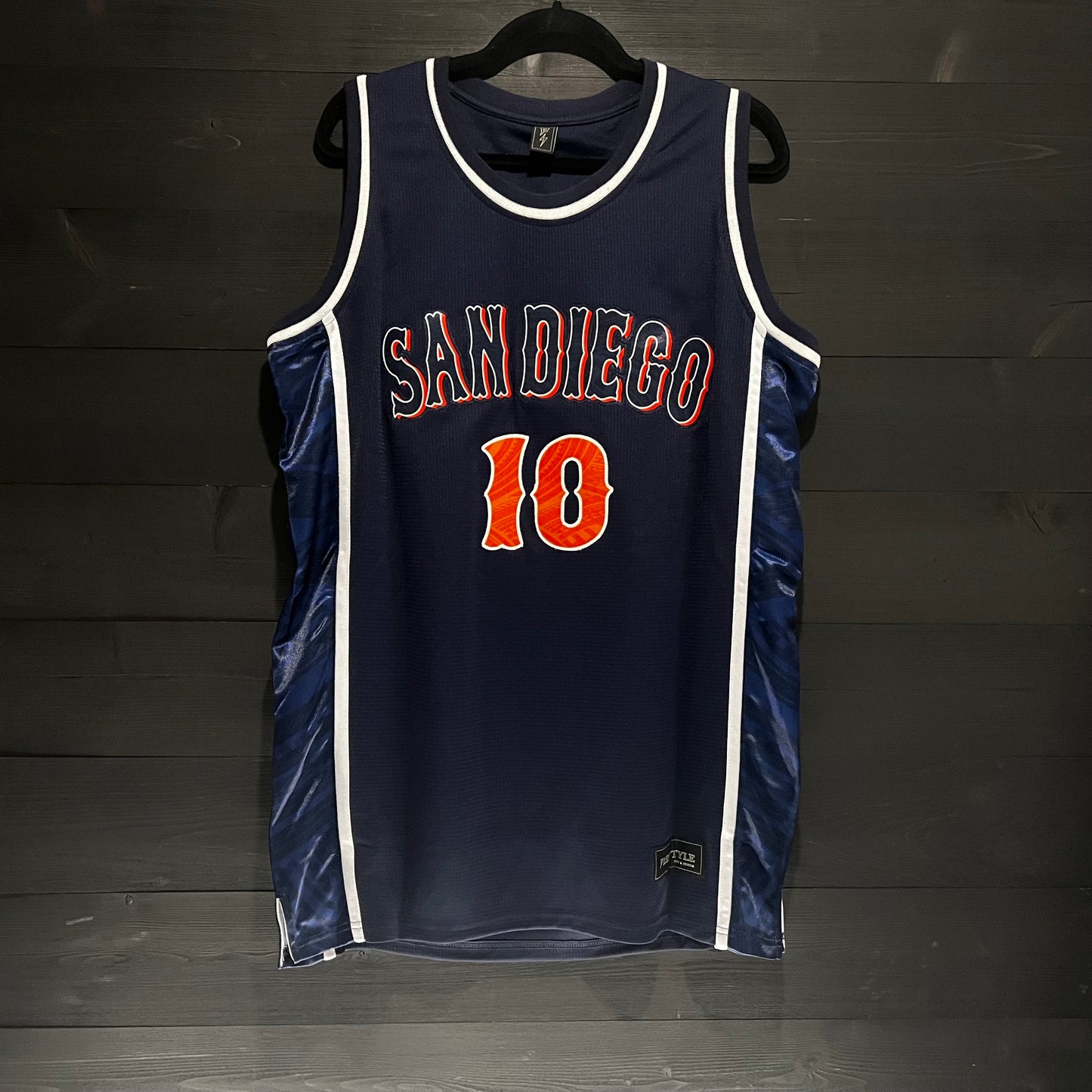 A-022a #10 Navy Orange White - CLEARANCE