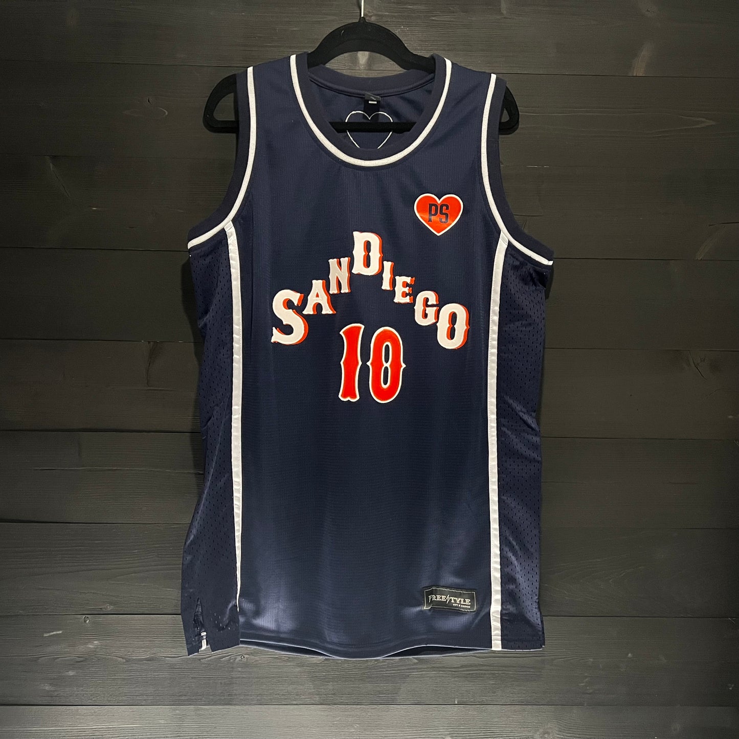 A-027a #10 Navy Pyramid - CLEARANCE