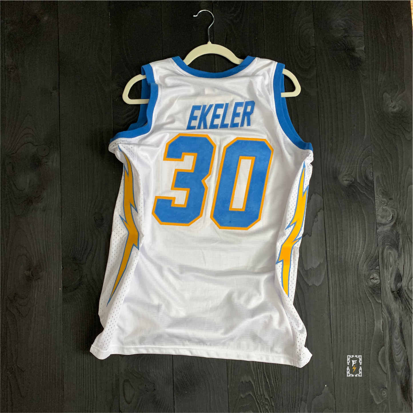 B-004m EKELER #30 BOLTS White - MADE TO ORDER