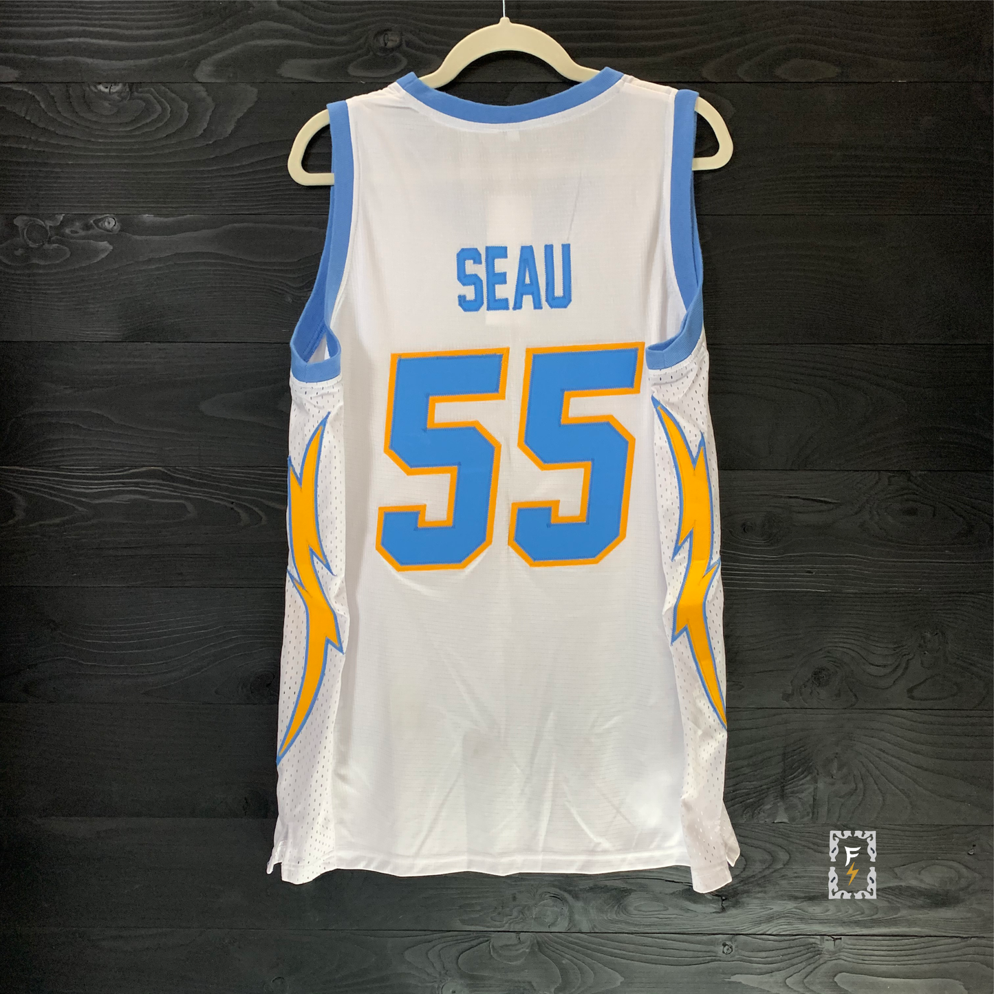 B-004m SEAU #55 BOLTS White - MADE TO ORDER