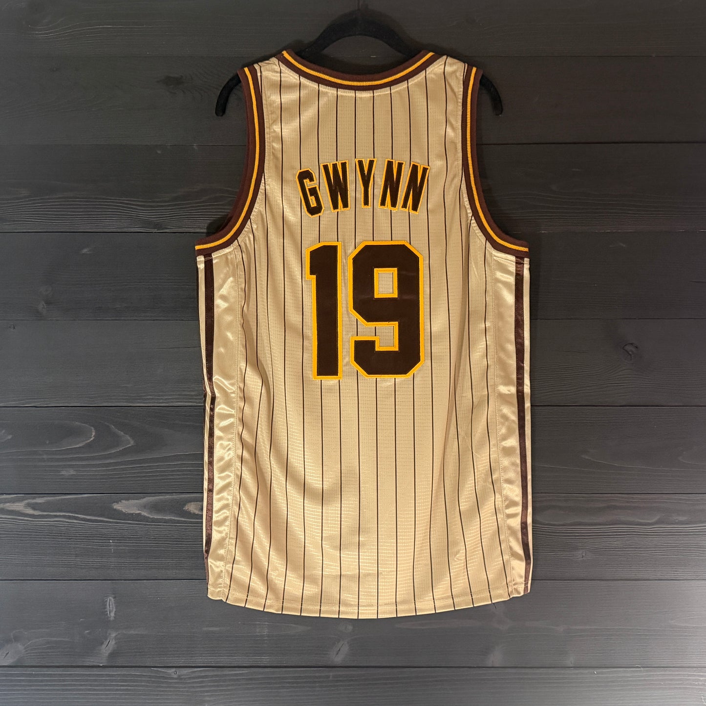 A-105a #19 Sand Brown Yellow Brown Pinstripes - ALL STOCK