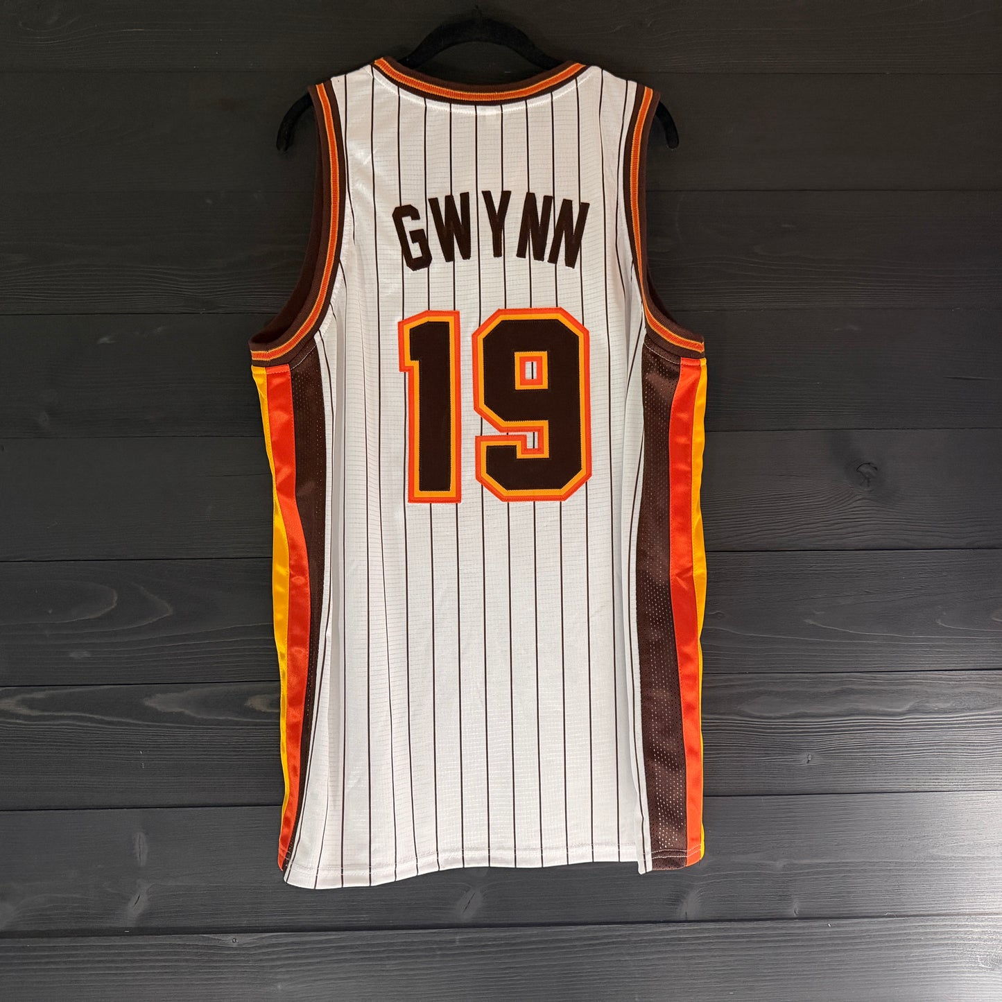 A-114a #19 White Orange Yellow Brown Pinstripes - ALL STOCK