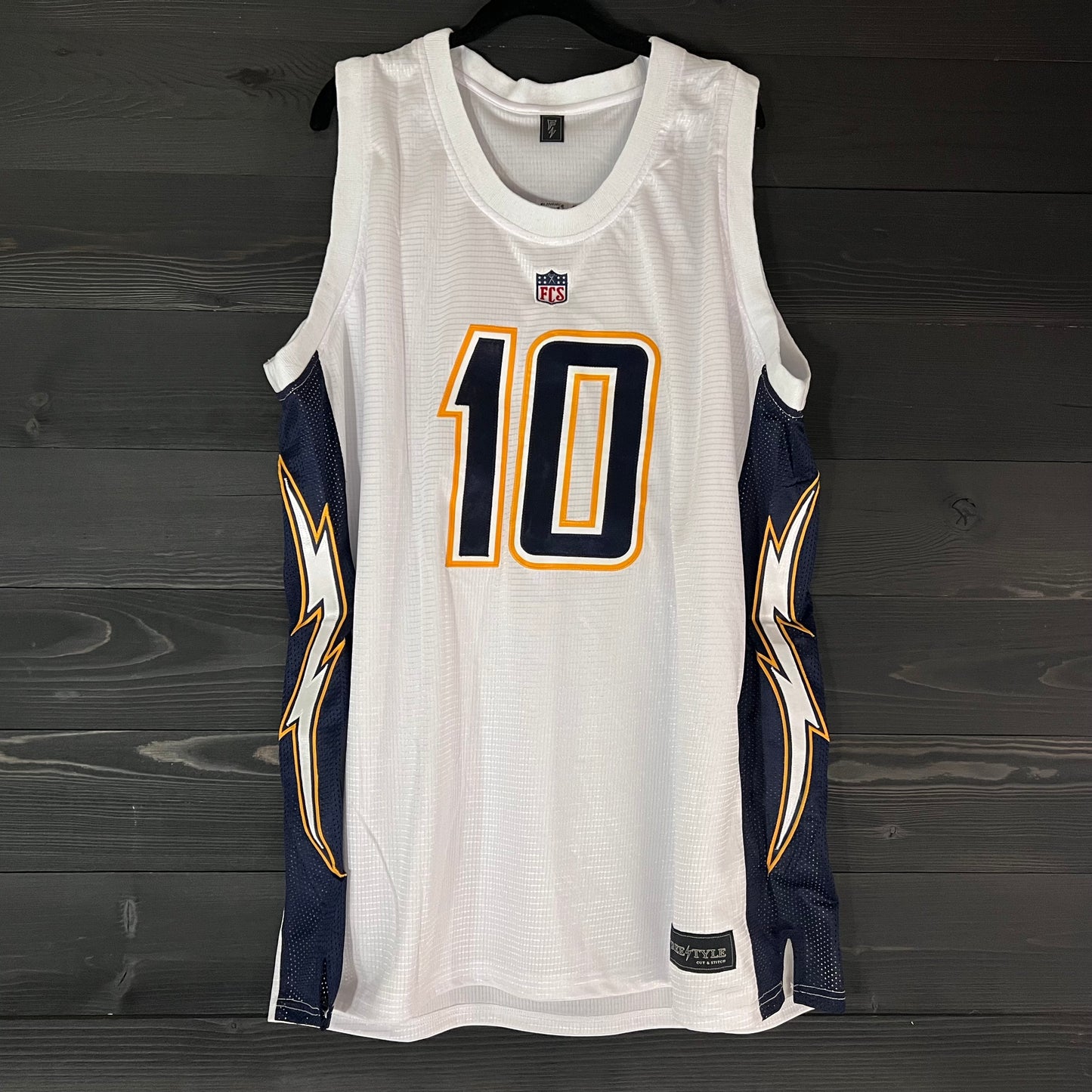 B-032a #10 White Navy Yellow Gold - AVAILABLE STOCK