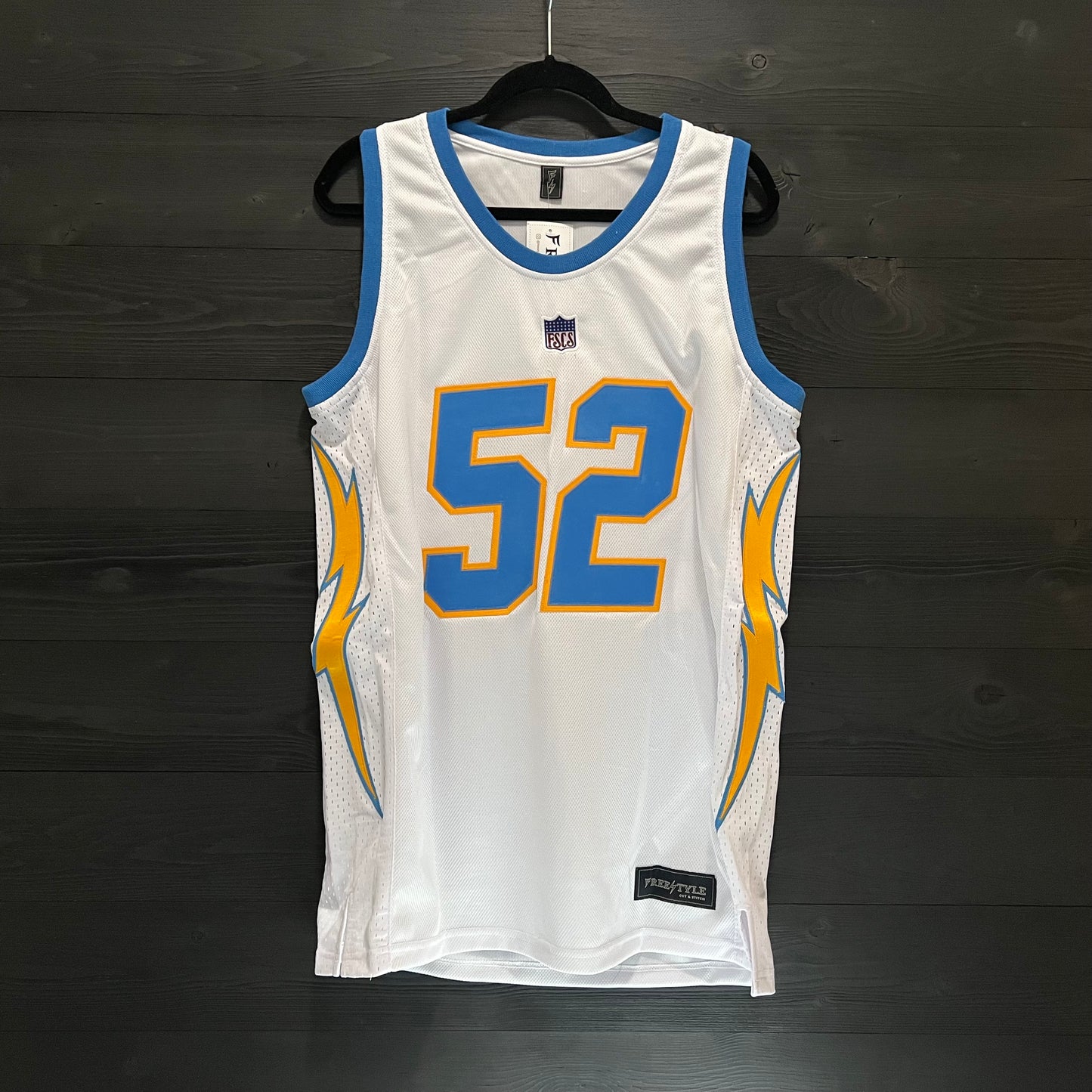 B-004m MACK #52 BOLTS White - MADE TO ORDER